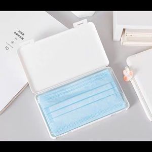 Mask storage boxes
